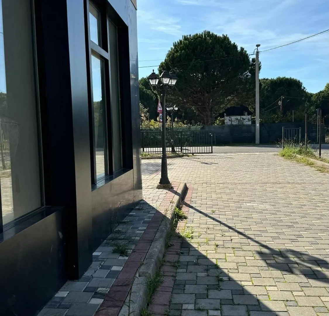 Apartament Todhe - Gjiri Lalezit 500M From The Beach Durrës 0*,